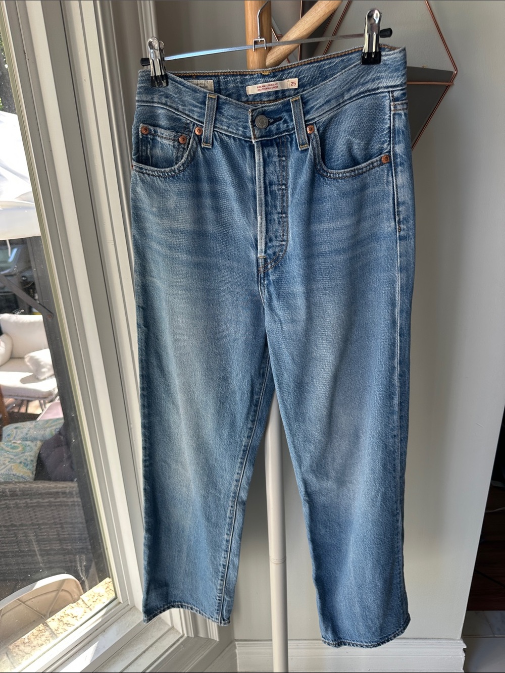 LEVI’S RIBCAGE STRAIGHT Leg Light Blue Jeans Denim High Waist Rise Size 25